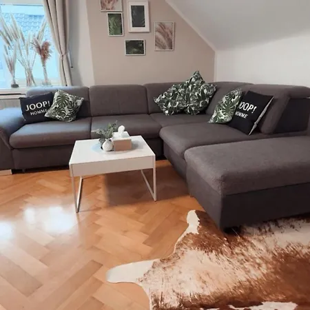 Apartamento Schoene 4-zimmerwohnung, Bei Wiesbaden/mainz/ffm Schlangenbad
