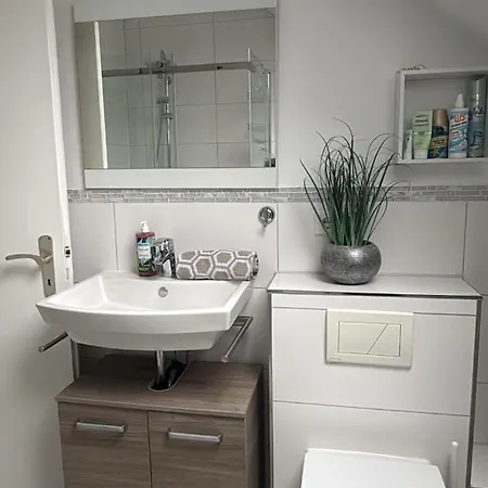 Schoene 4-zimmerwohnung, Bei Wiesbaden/mainz/ffm * Schlangenbad