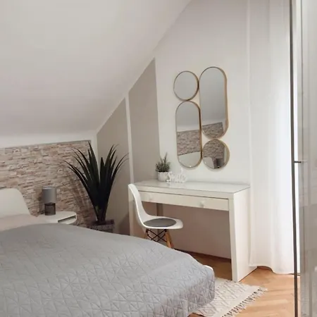 Schoene 4-zimmerwohnung, Bei Wiesbaden/mainz/ffm Apartamento Schlangenbad