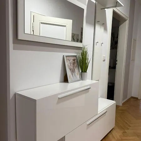 Apartment Schoene 4-zimmerwohnung, Bei Wiesbaden/mainz/ffm Schlangenbad