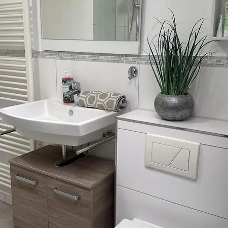 Schoene 4-zimmerwohnung, Bei Wiesbaden/mainz/ffm * Schlangenbad