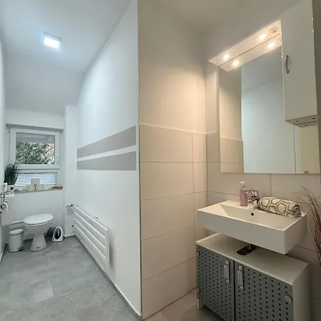 Apartamento Schoene 4-zimmerwohnung, Bei Wiesbaden/mainz/ffm