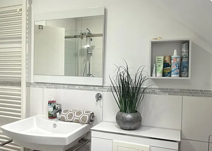 Schoene 4-zimmerwohnung, Bei Wiesbaden/mainz/ffm Apartment *