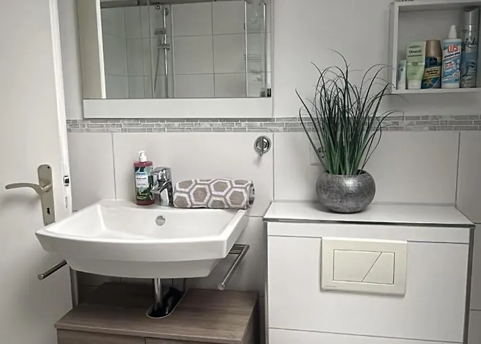 Schoene 4-zimmerwohnung, Bei Wiesbaden/mainz/ffm * Schlangenbad