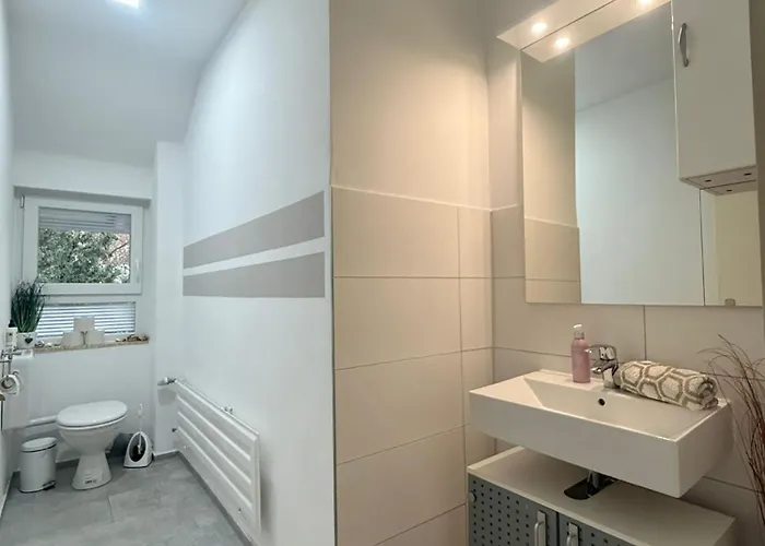 Apartment Schoene 4-zimmerwohnung, Bei Wiesbaden/mainz/ffm